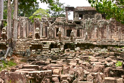 angkor_wat_ruins_siem_reap_cambodia