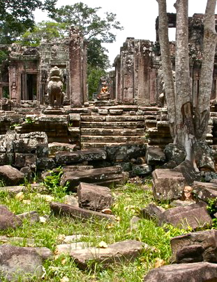 angkor_wat_ruins_siem_reap_cambodia