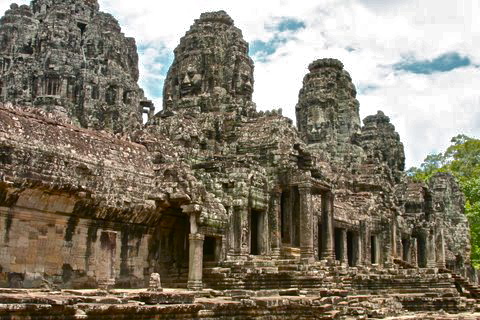 angkor_wat_ruins_siem_reap_cambodia