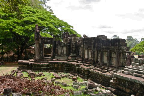 angkor_wat_ruins_siem_reap_cambodia