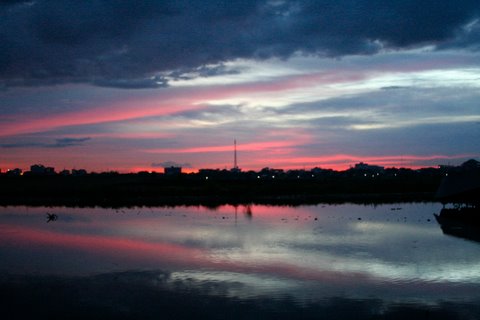 sunset_phnom_penh_cambodia