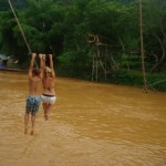 kitty_charlie_swing_vang_vieng_laos