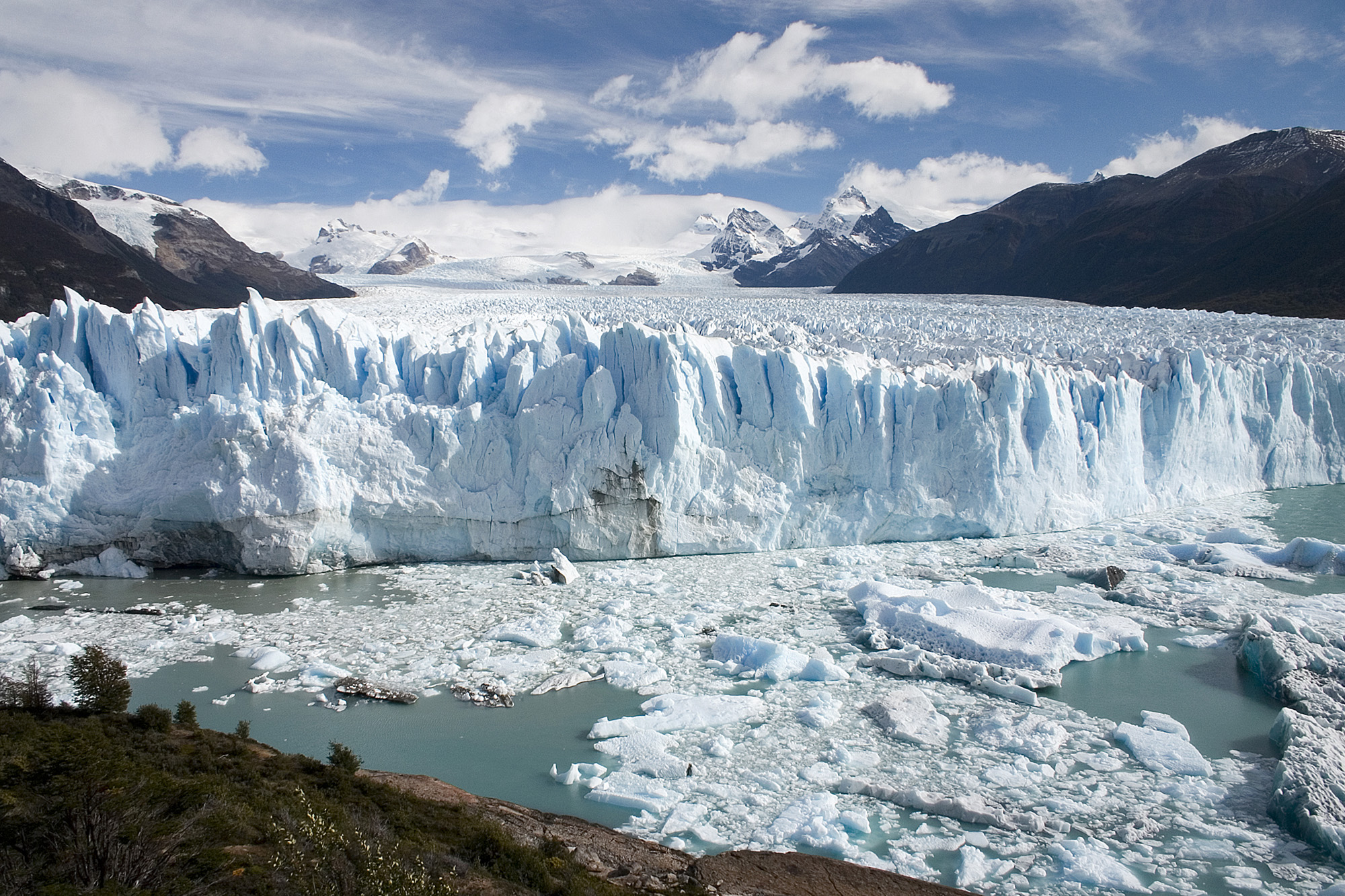 Perito_Moreno_Glacier_Patagonia_Argentina_Luca_Galuzzi