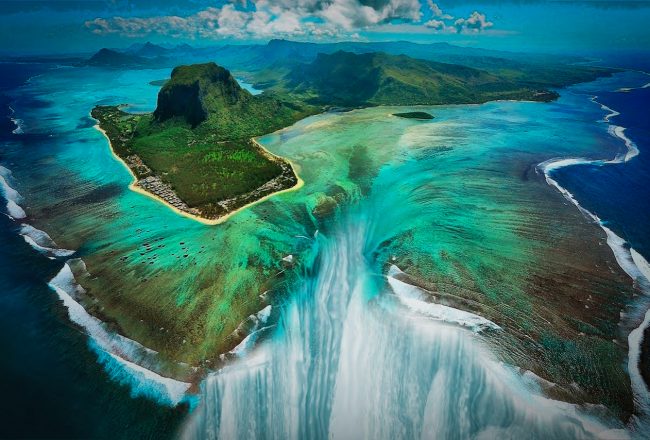 Mauritius underwater waterfall