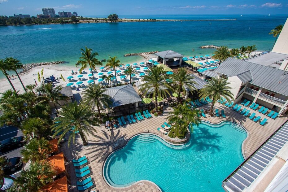 beachfront hotels in Clearwater Beach